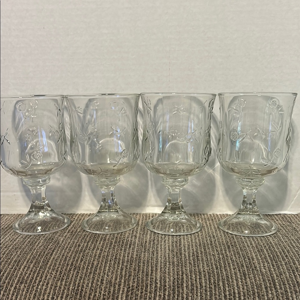 Anchor Hocking Clear Glass Goblets Set